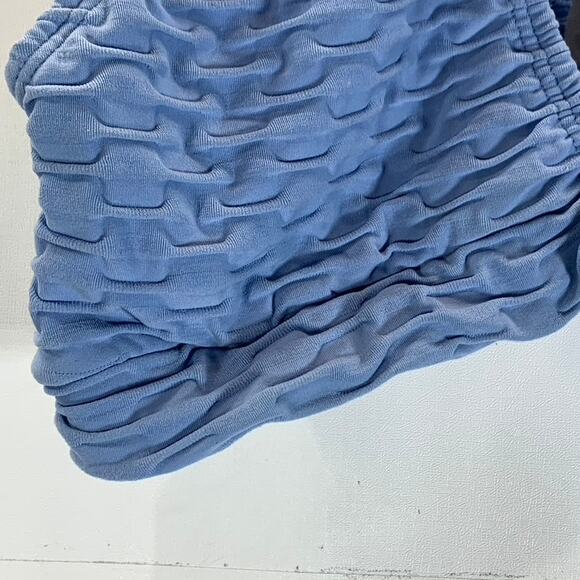 BOOTY BY BRABANT Women's Periwinkle Chrome Sculpt Textured V Top SZ OS - Picture 8 of 11